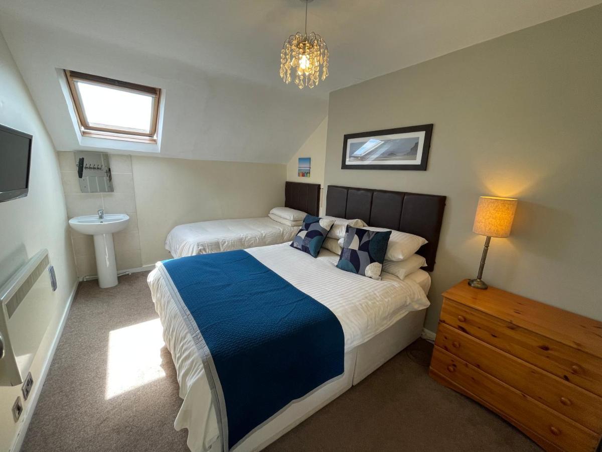 45 The Square Holiday Apartments Scarborough Eksteriør bilde