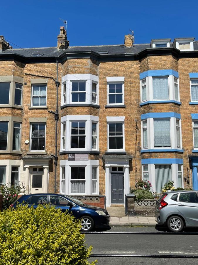 45 The Square Holiday Apartments Scarborough Eksteriør bilde
